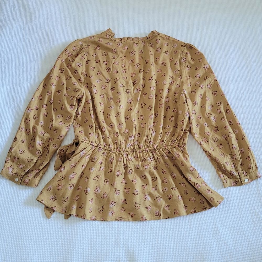 Lucky🍀 Brand Floral💐 Marigold Faux SurpliceTop - Picture 2 of 16